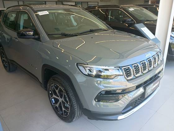 JEEP COMPASS 1.3 T270 TURBO FLEX LONGITUDE AT6